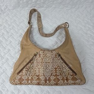 Jisu Floral Cut Out Leather Shoulder Bag 